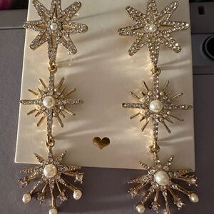 Untamed Petals Pearl and Crystal Drop Earrings. Wedding Earrings.